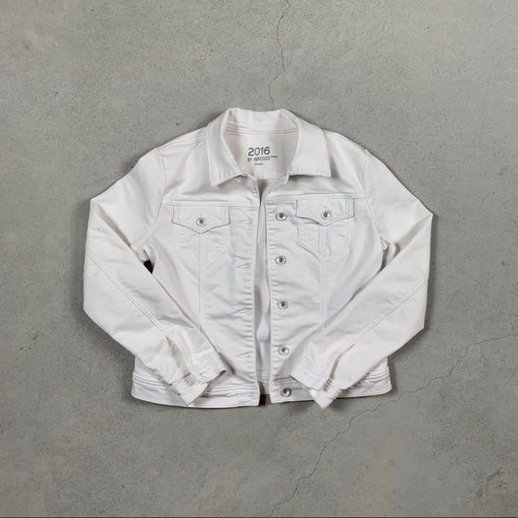 2016 WHITE DENIM JACKET - Picture 1 of 3